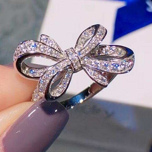 Silver Bow Ring with Rhinestones - Picture 3 of 4